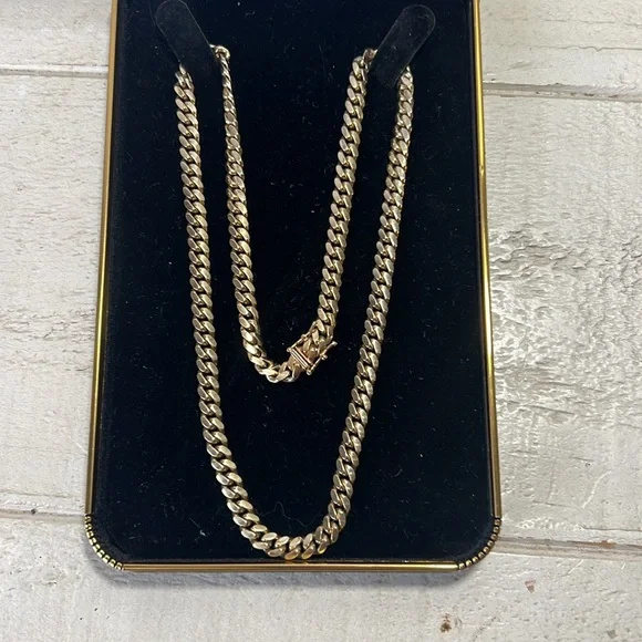 10k Real Yellow Gold Solid Miami Cuban Link 6mm Chain Necklace - Picture 10 of 12